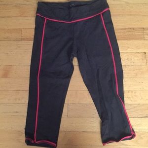 ❌SOLD❌Champion Capri workout leggings